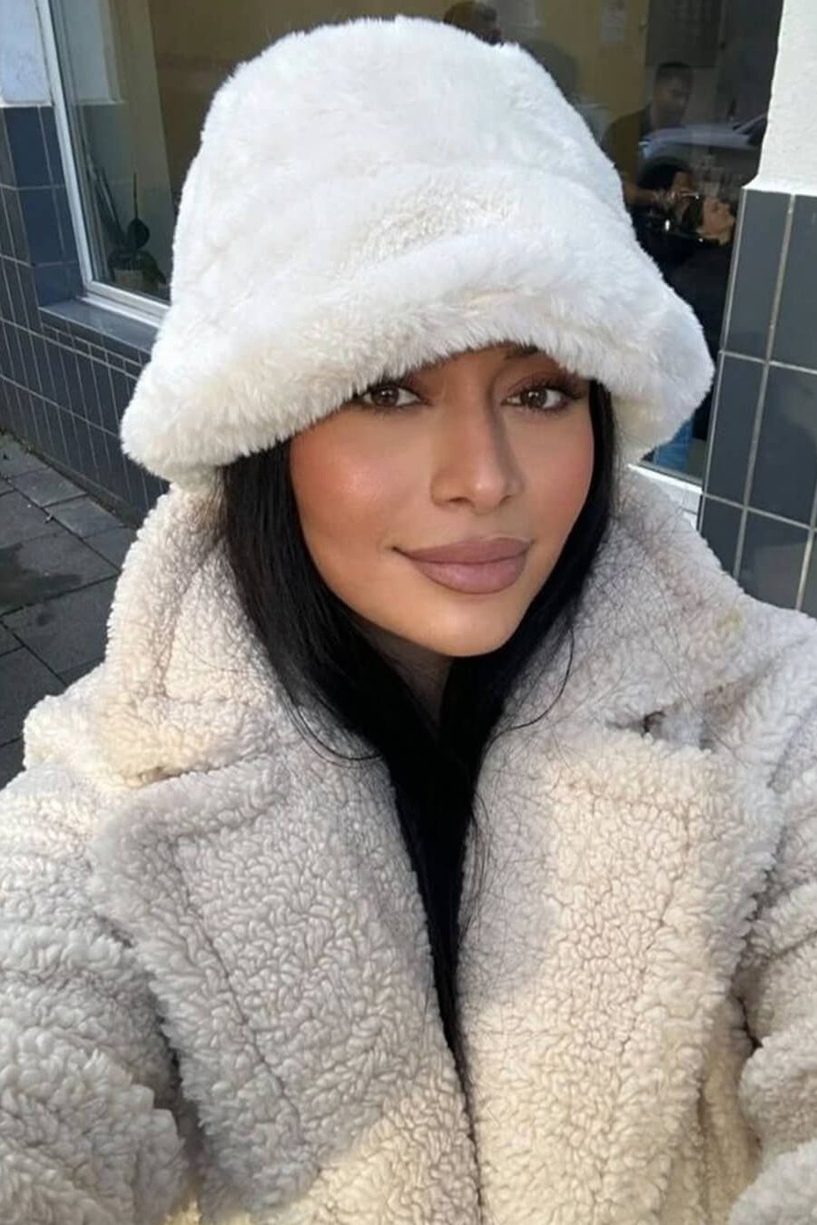 ZEYA - Eden Fluffy Bucket Hat