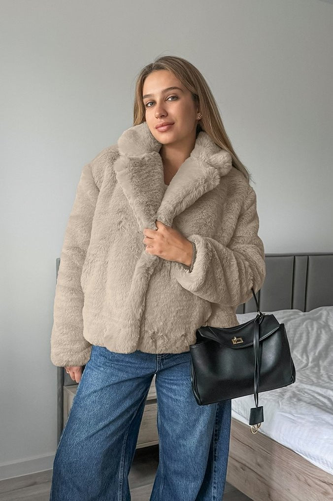 ZEYA - Catherine Short fluffly Coat