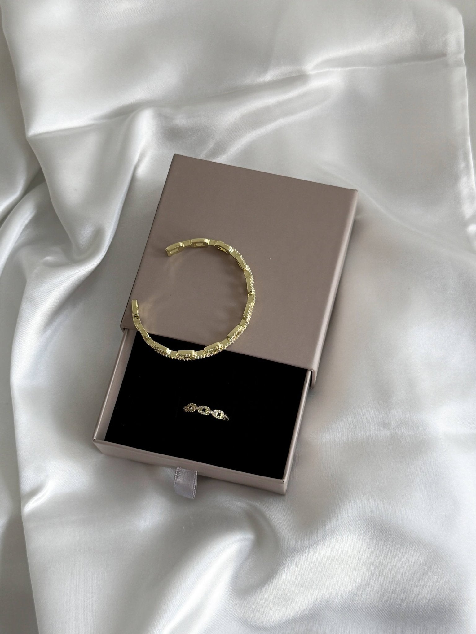 ZEYA - Fenella Ring and Bracelet Set