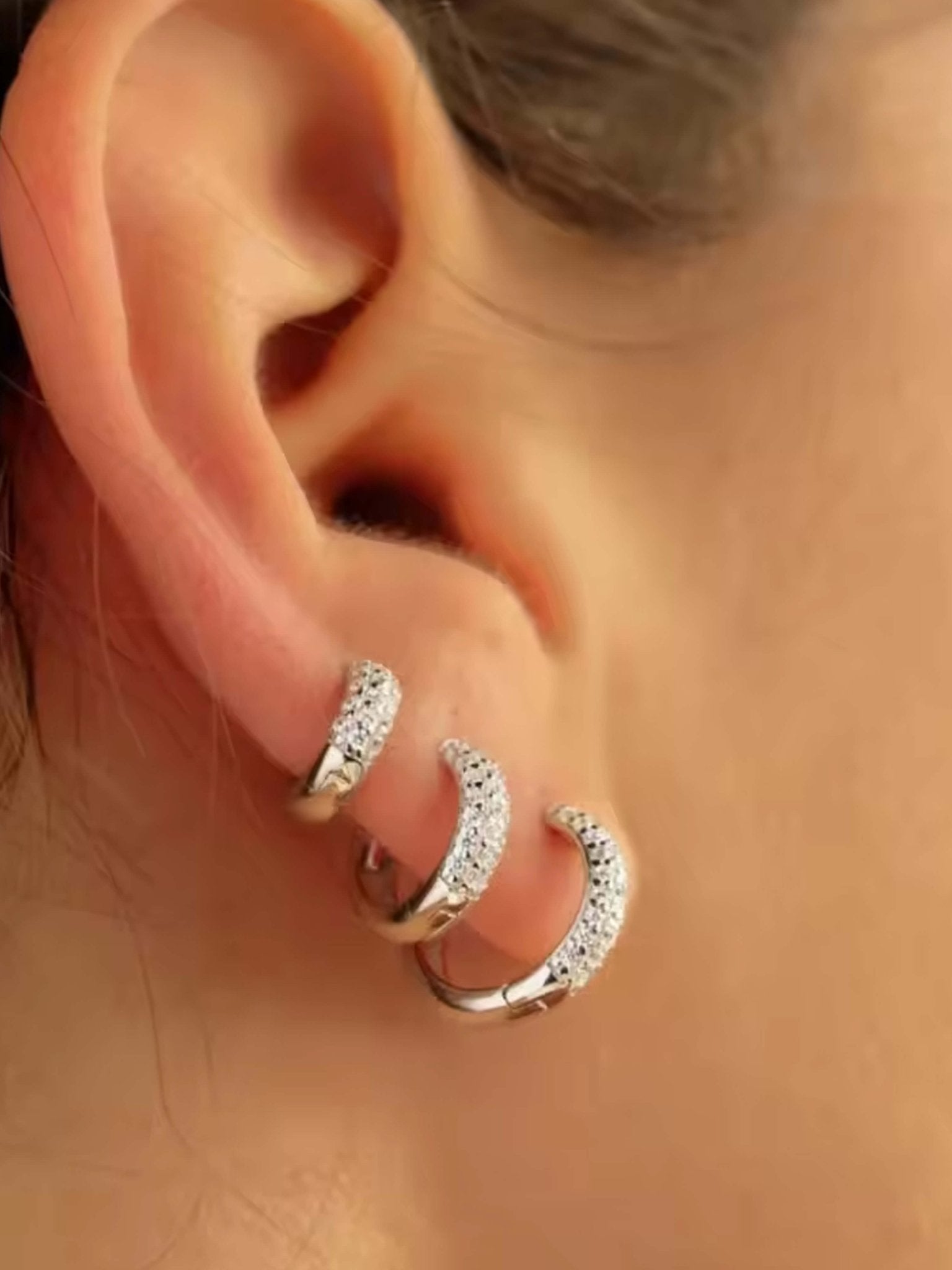 ZEYA - Juliette - Earrings with Zirconia Stones, Minimalist Hoop Design for Women