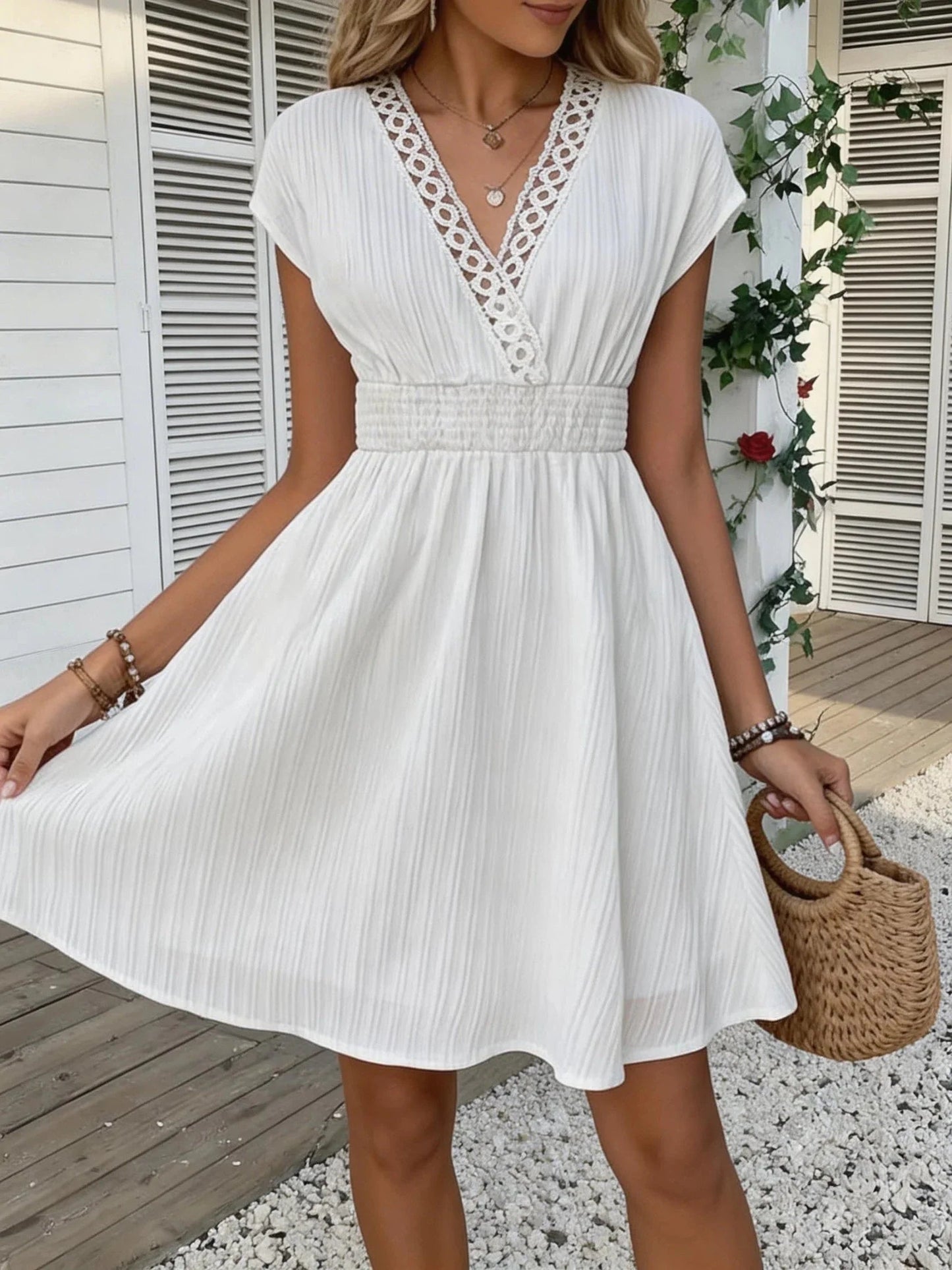 ZEYA - Lorelei French Lace V-Neck Fitted Dress