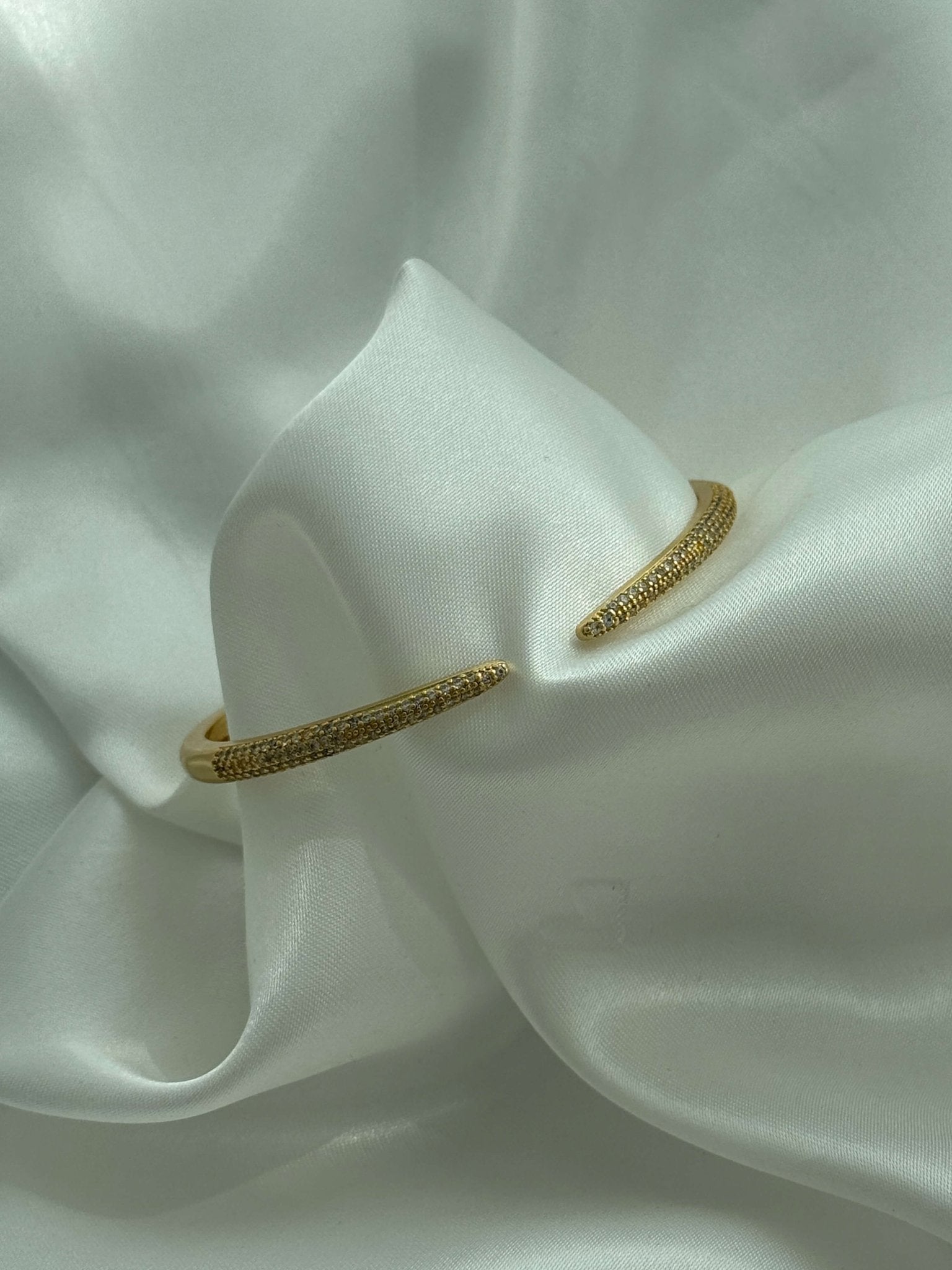 ZEYA - Serenity Cuff
